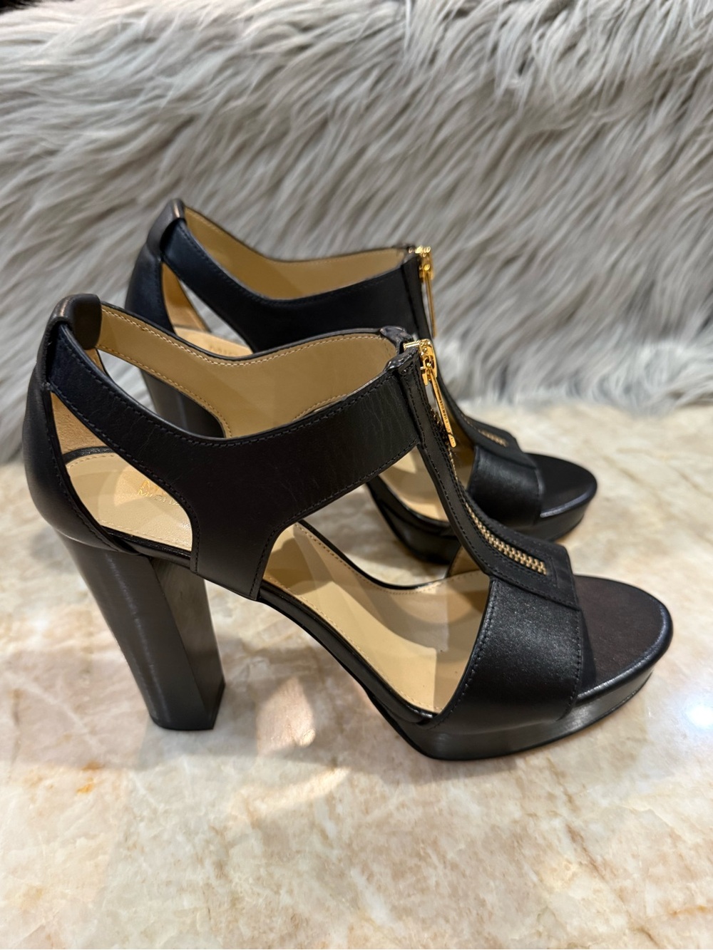 MICHAEL Michael Kors Women's Berkley Mid Platform T-Strap Sandals - Picture 6 of 12